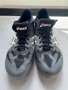 ASICS Track & Field Spikes – Women’s Size 6.5 – Black/White